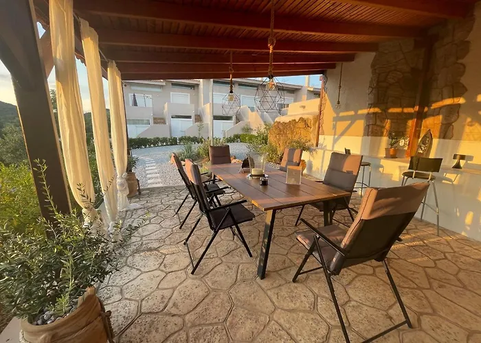 Syllas Grand - Prestigious 8 * Edipsos